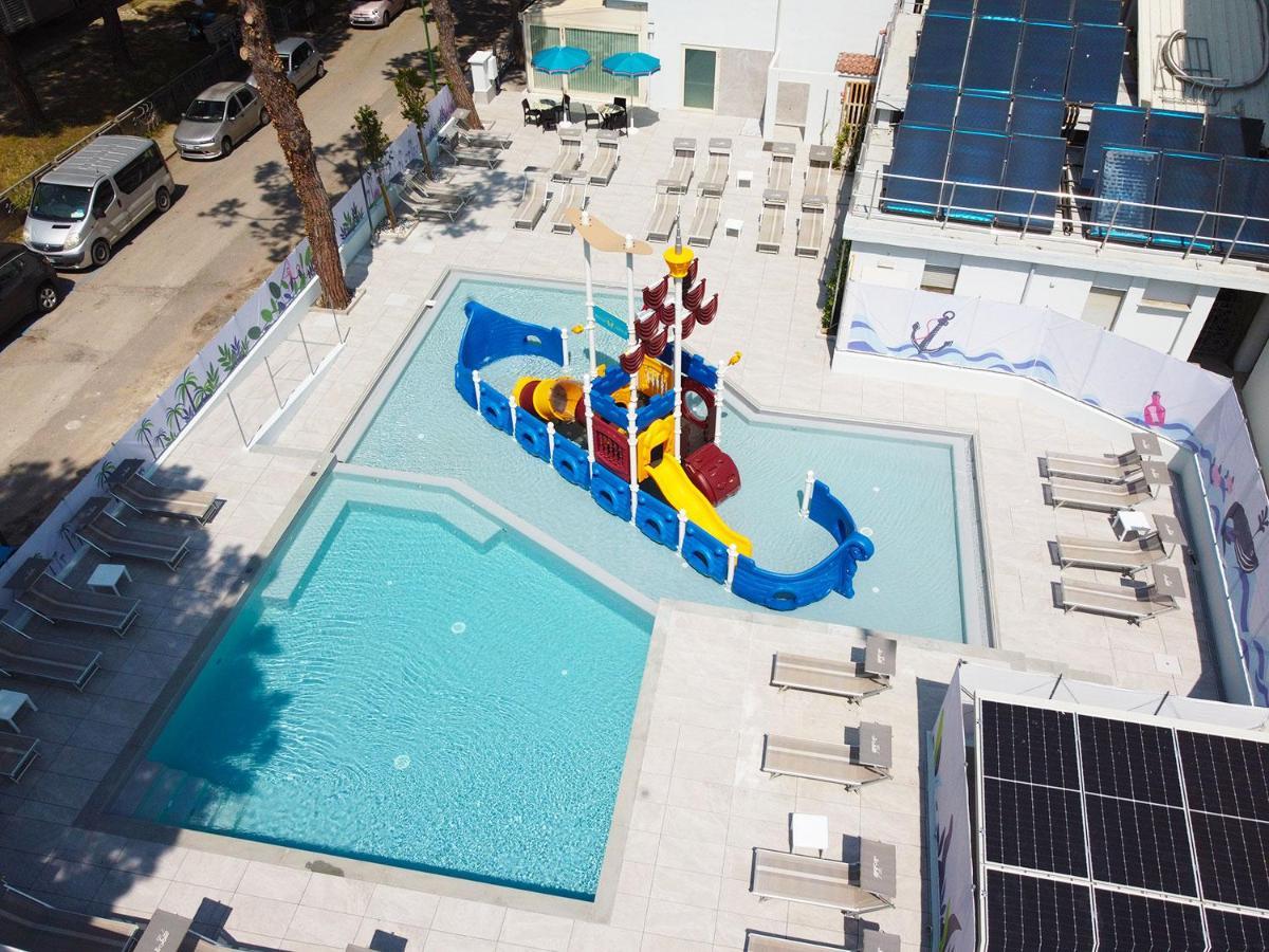 Hotel Roxy Cervia Esterno foto